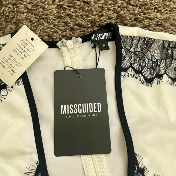 NWT - ADELAIS V-NECK BODYCON MINI EYELASH LACE DRESS (WHITE) - US 4 (UK 8) - Picture 4 of 5